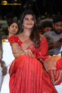Aishwarya Rajesh pretty in a orange red saree