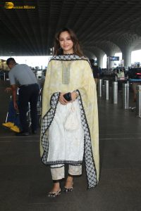 Akanksha Sharma Picture Gallery 1