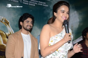 Pictures from Aakasa Veedhullo Trailer Release Event