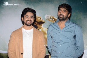 Pictures from Aakasa Veedhullo Trailer Release Event