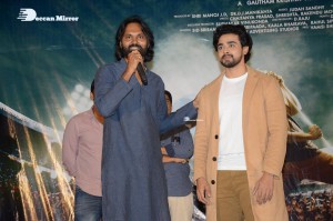 Pictures from Aakasa Veedhullo Trailer Release Event