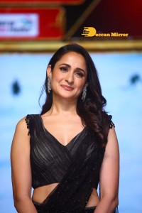 Akhanda Thanks meet titled Kruthagnatha Sabha attended by Nandamuri Balakrishna, Pragya Jaiswal, Poorna, Srikanth, Boyapati Srinu and Ravinder Reddy