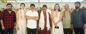 Akhanda Thaandavam Launch attended by Nandamuri Balakrishna, his daughters Brahmani and Tejaswini, and Director Boyapati Srinu