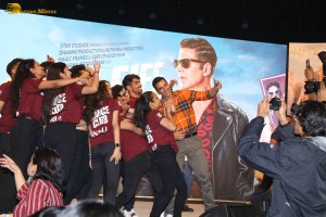 Akshay Kumar and Emraan Hashmi promote Selfiee