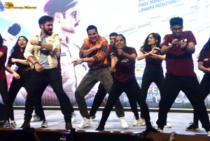 Akshay Kumar and Emraan Hashmi promote Selfiee