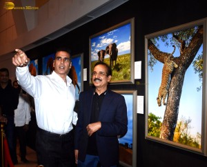 Akshay Kumar visited Dr Ramakanta Panda’s Wildlife Photography exhibition on November 25, 2023