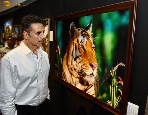 Akshay Kumar visited Dr Ramakanta Panda’s Wildlife Photography exhibition on November 25, 2023