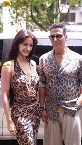 Bollywood actors Akshay Kumar and Disha Patani spotted in Juhu