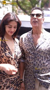 Bollywood actors Akshay Kumar and Disha Patani spotted in Juhu