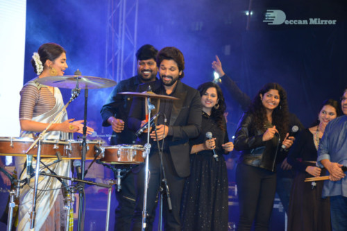 Pictures from Ala Vaikunthapuram lo Cinema Function Events, attended by Pooja Hegde and Allu Arjun 
