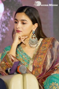 Alia-Bhatt-12