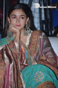 Alia-Bhatt-25