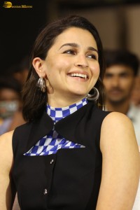 actress Alia Bhatt lovely looks at a movie function