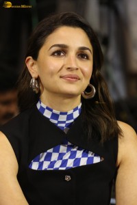 actress Alia Bhatt lovely looks at a movie function