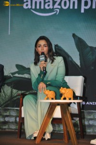 actress Alia Bhatt pretty in a green suit at an event