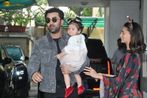 Ranbir and Alia show their little princess Raha to media on Christmas Day 2023