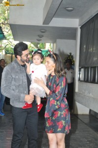 Ranbir and Alia show their little princess Raha to media on Christmas Day 2023