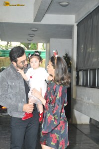 Ranbir and Alia show their little princess Raha to media on Christmas Day 2023