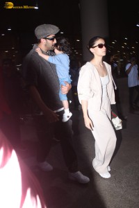 Actor couple Ranbir Kapoor and Alia Bhatt were spotted with their daughter Raha at the Mumbai airport on September 25, 2024