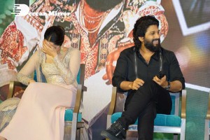 Allu Arjun and Rashmika Mandanna promote Pushpa in Hyderabad