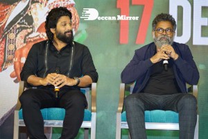 Allu Arjun and Rashmika Mandanna promote Pushpa in Hyderabad