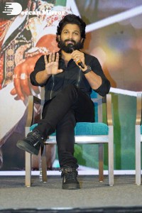 Allu Arjun and Rashmika Mandanna promote Pushpa in Hyderabad