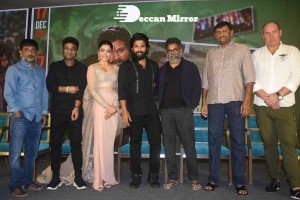 Allu Arjun and Rashmika Mandanna promote Pushpa in Hyderabad