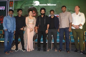 Allu Arjun and Rashmika Mandanna promote Pushpa in Hyderabad