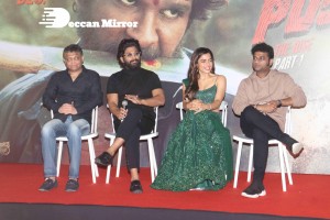 Allu Arjun and Rashmika in Mumbai promoting Pushpa
