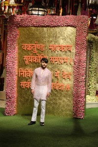 Ganapati Puja at Ambani Residence attended by Salman Khan, Aamir Khan, Pooja Hegde, Kareena Kapoor, Kajal Aggarwal, Sachin Tendulkar, Shraddha Kapoor, Ananya Panday, and others