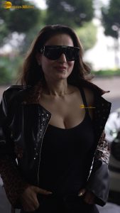actress Ameesha Patel red-hot sexy looks in a black top