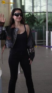 actress Ameesha Patel red-hot sexy looks in a black top