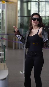 actress Ameesha Patel red-hot sexy looks in a black top