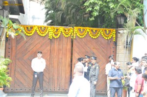 Fans greet Bollywood Legend Amitabh Bachchan who turned 81 on October 11, 2023