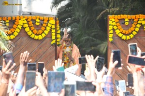 Fans greet Bollywood Legend Amitabh Bachchan who turned 81 on October 11, 2023