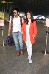 Actress amrita rao spotted with her husband rj anmol at mumbai airport
