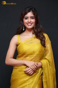 Actress Amritha Aiyer beautiful in a golden yellow saree