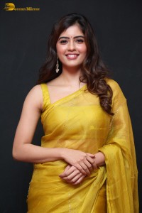 Actress Amritha Aiyer beautiful in a golden yellow saree