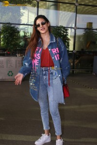 Bollywood actress Amyra Dastur dressed in all denim at mumbai airport