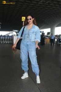 actress Amyra Dastur dressed in all denim at airport