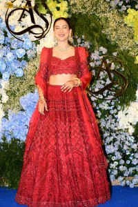 Anand Pandit’s daughter Aishwarya’s Wedding Reception attended by Shah Rukh Khan, Mouni Roy, Abhishek Bachchan, Shriya Saran, Taapsee Pannu, and others