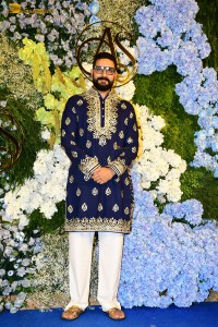 Anand Pandit’s daughter Aishwarya’s Wedding Reception attended by Shah Rukh Khan, Mouni Roy, Abhishek Bachchan, Shriya Saran, Taapsee Pannu, and others