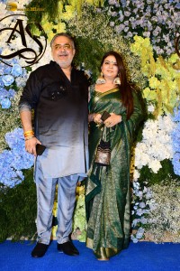Anand Pandit’s daughter Aishwarya’s Wedding Reception attended by Shah Rukh Khan, Mouni Roy, Abhishek Bachchan, Shriya Saran, Taapsee Pannu, and others