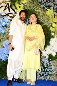 Anand Pandit’s daughter Aishwarya’s Wedding Reception attended by Shah Rukh Khan, Mouni Roy, Abhishek Bachchan, Shriya Saran, Taapsee Pannu, and others