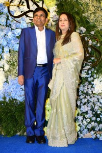 Anand Pandit’s daughter Aishwarya’s Wedding Reception attended by Shah Rukh Khan, Mouni Roy, Abhishek Bachchan, Shriya Saran, Taapsee Pannu, and others