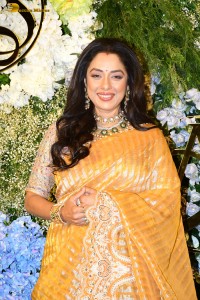 Anand Pandit’s daughter Aishwarya’s Wedding Reception attended by Shah Rukh Khan, Mouni Roy, Abhishek Bachchan, Shriya Saran, Taapsee Pannu, and others