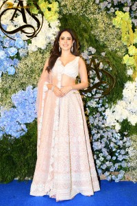Anand Pandit’s daughter Aishwarya’s Wedding Reception attended by Shah Rukh Khan, Mouni Roy, Abhishek Bachchan, Shriya Saran, Taapsee Pannu, and others