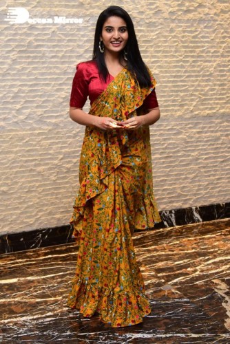 Telugu Heroine Ananya Nagella posing for a photoshoot