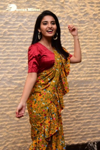 Telugu Heroine Ananya Nagella posing for a photoshoot