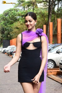 actress Ananya Panday red-hot looks in a short black dress